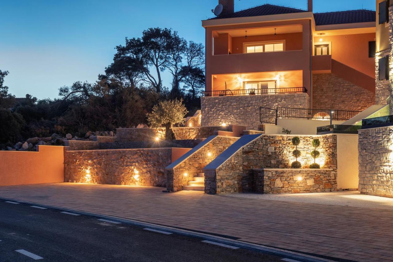 Lovro Luxury Apartment With Jacuzzi And Terrace Sea View Sali Exteriér fotografie