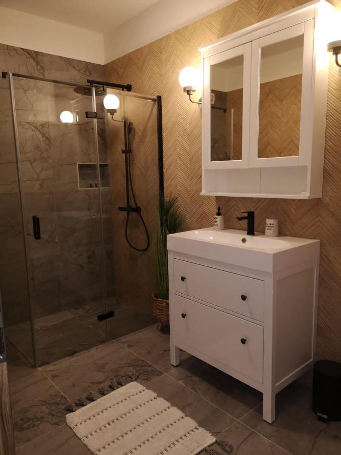 Lovro Luxury Apartment With Jacuzzi And Terrace Sea View Sali Exteriér fotografie