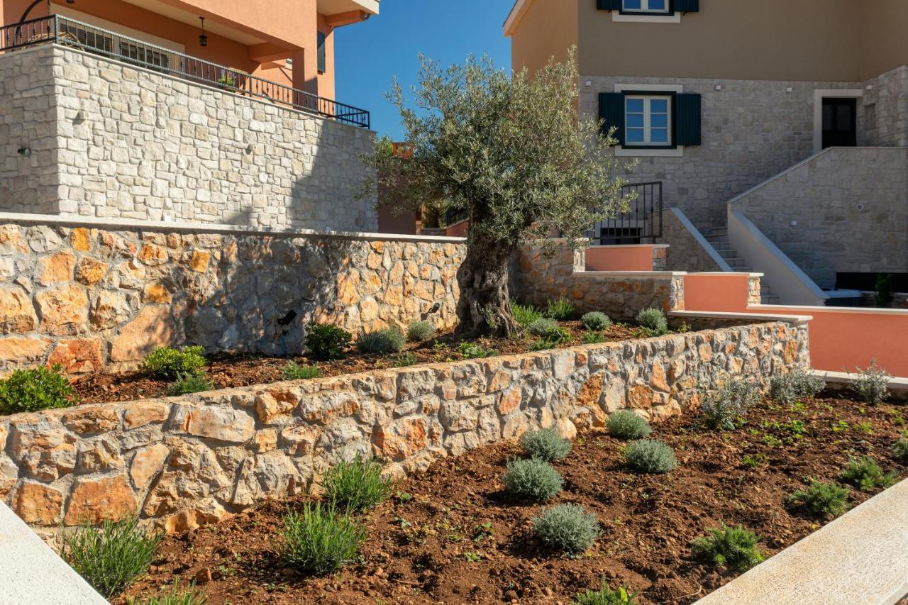 Lovro Luxury Apartment With Jacuzzi And Terrace Sea View Sali Exteriér fotografie